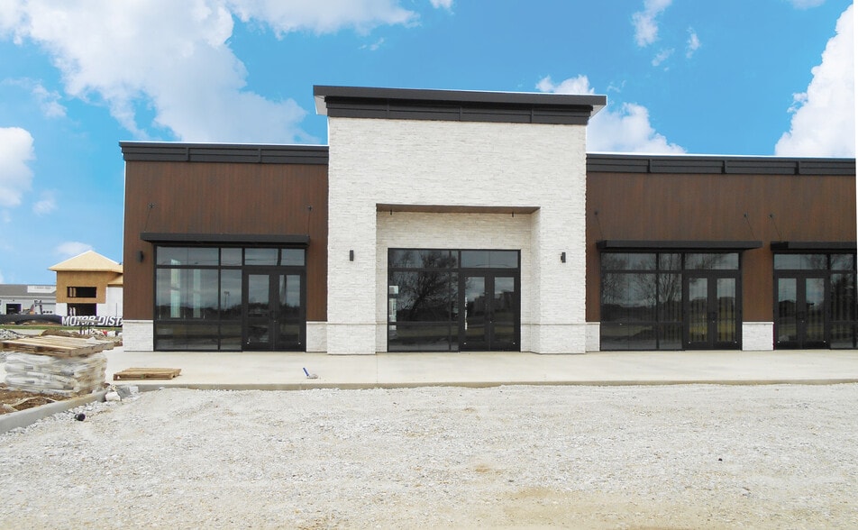 State Road 32 & Ditch Rd, Westfield, IN à louer - Photo du bâtiment - Image 2 de 4