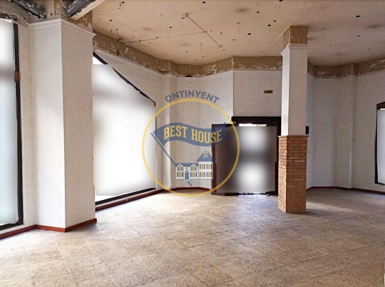 Retail in Ontinyent, Valencia for lease - Building Photo - Image 1 of 2
