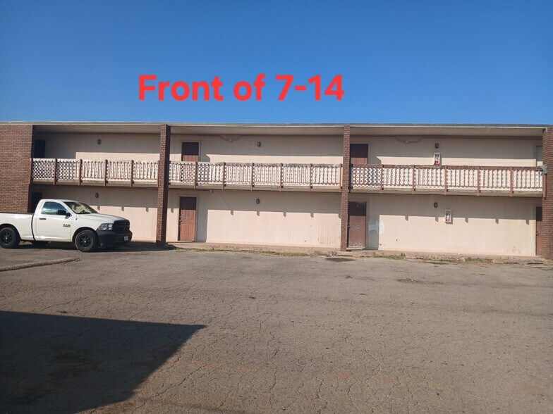 404 W L Doc Dodson, Naples, TX à vendre - Photo du bâtiment - Image 3 de 4