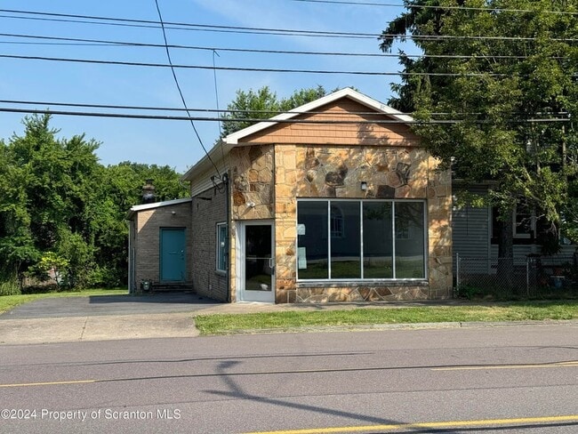 Plus de détails pour 1365 Wyoming Ave, Scranton, PA - Commerce de détail à vendre