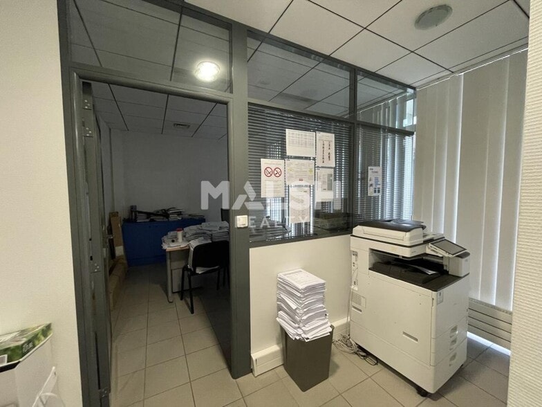 Bureau dans Saint-Étienne à vendre - Photo intérieure - Image 3 de 9