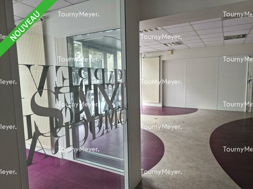 Office in Rennes for lease Interior Photo- Image 1 of 4