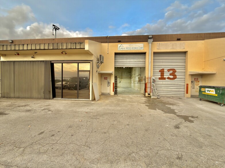 10780 SW 190th St, Cutler Bay, FL for lease - Building Photo - Image 1 of 10