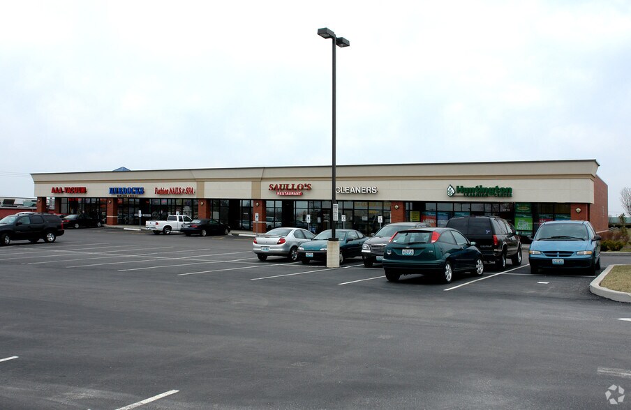 2772-2788 Muegge Rd, Saint Charles, MO à louer - Photo du bâtiment - Image 3 de 9