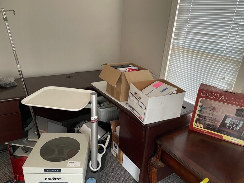 4550 Country Club Rd, Winston-Salem, NC à louer - Photo du bâtiment - Image 3 de 15