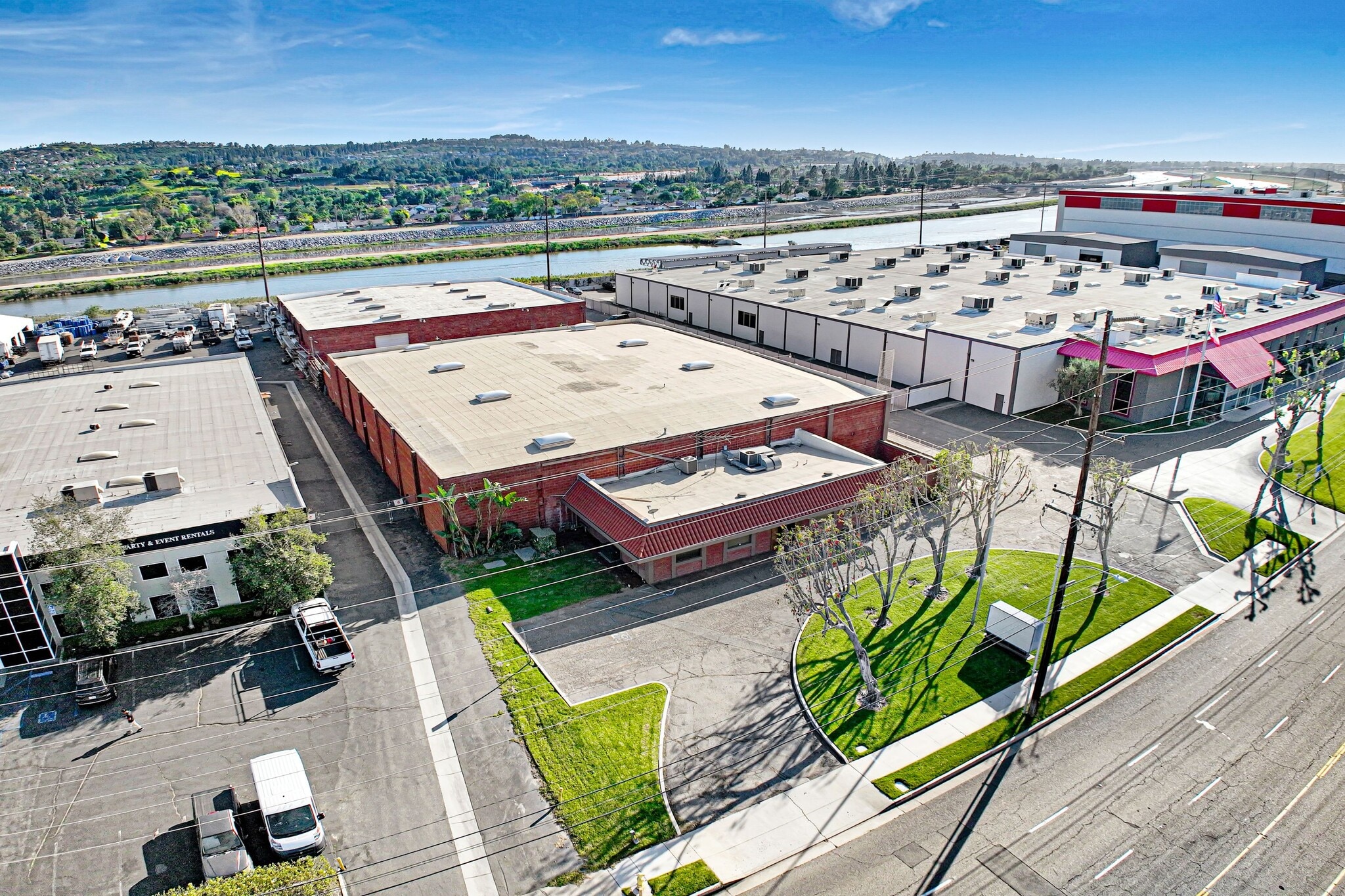 4900 E La Palma Ave, Anaheim, CA for sale Building Photo- Image 1 of 9