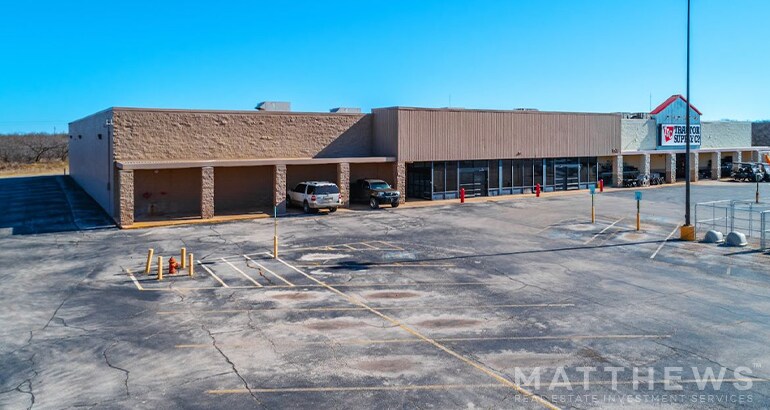 1600 N Swenson St, Stamford, TX à louer - Photo du bâtiment - Image 2 de 3