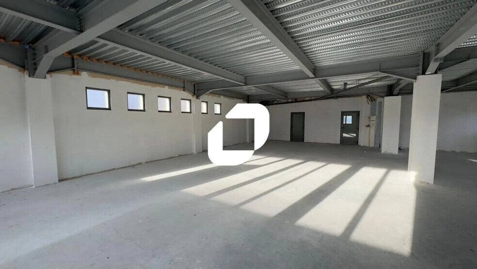 1 Rue Du Colonel Paulus, Haguenau for sale - Interior Photo - Image 3 of 6