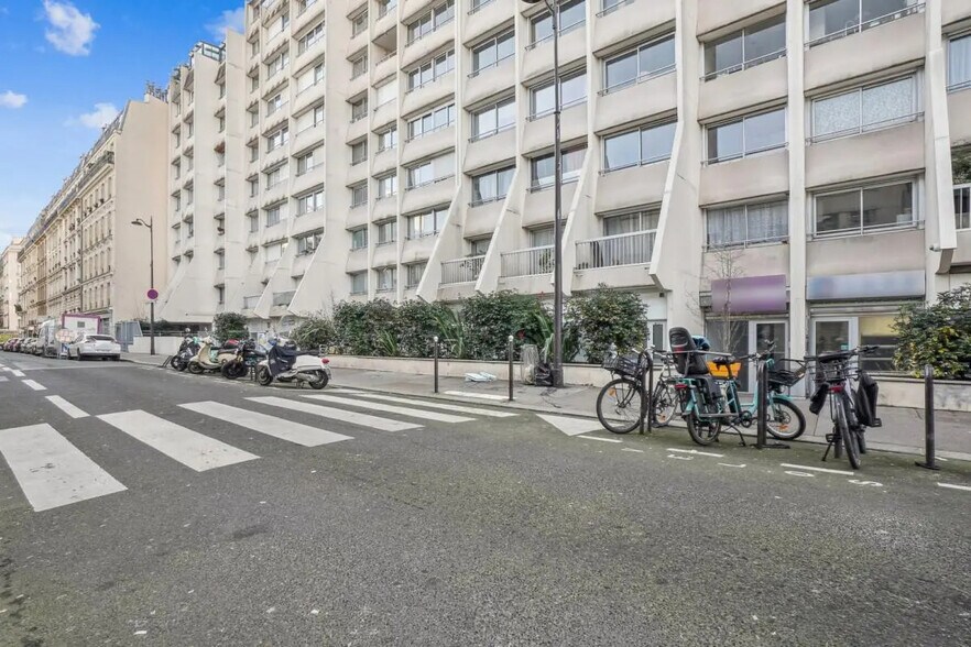 42 Rue De L'Aqueduc, Paris for lease - Building Photo - Image 2 of 17