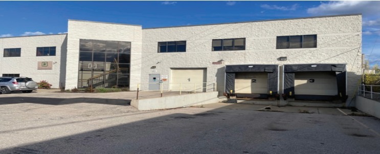 7840 W Hicks St, Milwaukee, WI for lease Building Photo- Image 1 of 5