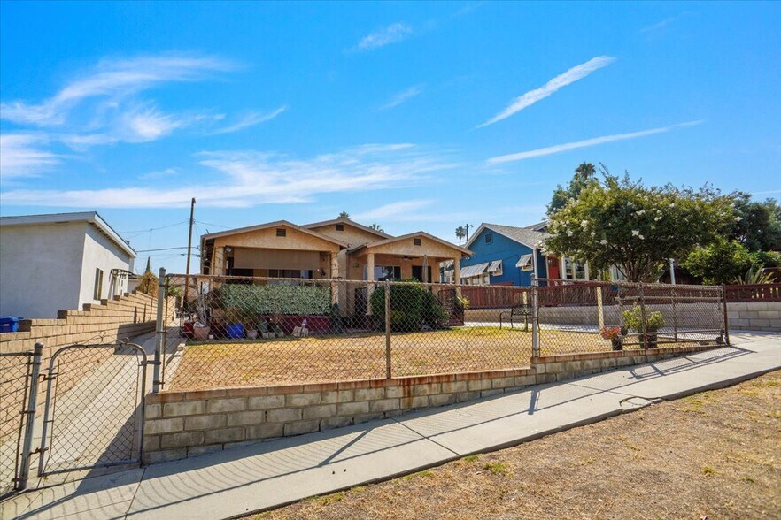 2737 Avenue 30, Los Angeles, CA à vendre - Photo du bâtiment - Image 2 de 13