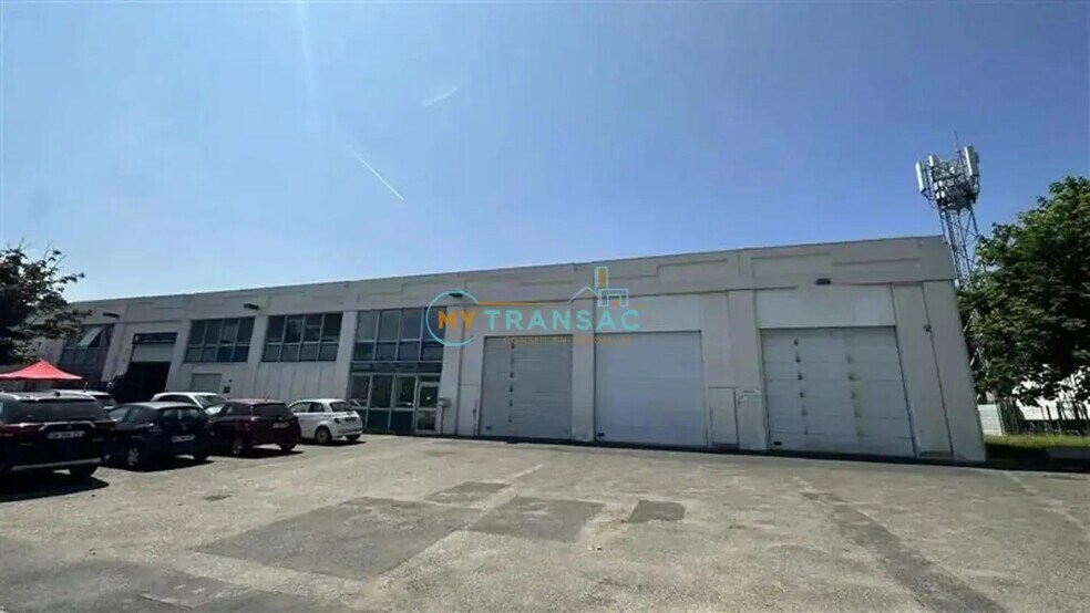 Industriel dans Valenton à louer - Photo du bâtiment - Image 3 de 9