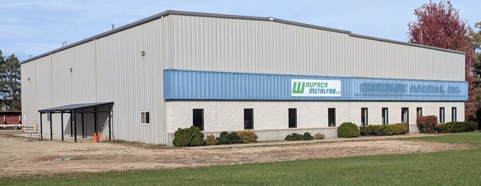 195 Wendt Dr, Waupaca, WI à vendre - Photo du bâtiment - Image 1 de 12