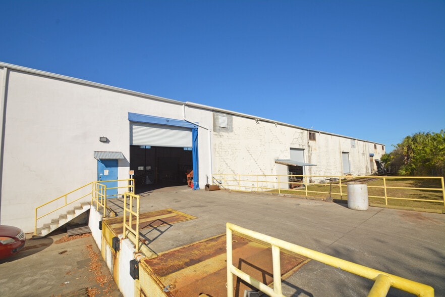 440 Railroad Ave, Cocoa, FL for lease - Building Photo - Image 2 of 10