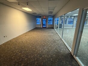 7936-7936 Quivira Rd, Lenexa, KS for lease Building Photo- Image 1 of 5