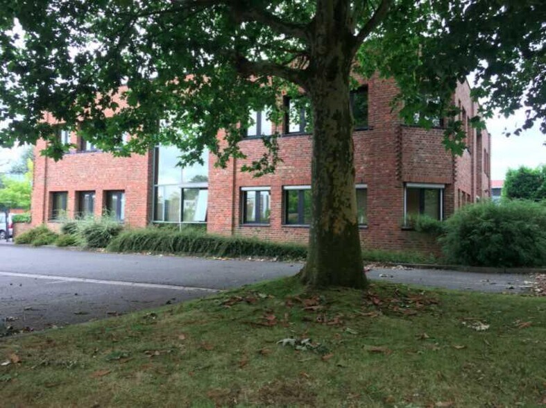 Bureau dans VILLENEUVE-D'ASCQ à louer - Photo du bâtiment - Image 3 de 4