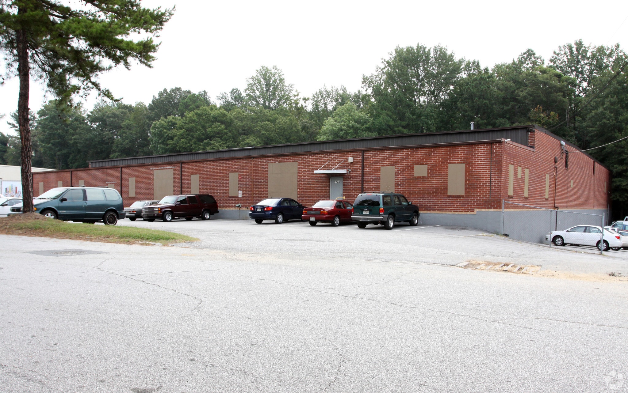 2723 Apple Valley Rd NE, Atlanta, GA for lease Primary Photo- Image 1 of 5