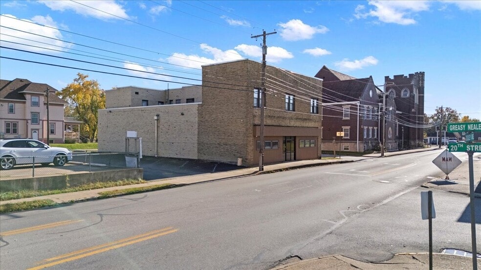 2000 Dudley Ave, Parkersburg, WV à vendre - Photo du bâtiment - Image 3 de 20