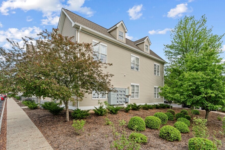 4 Walter E Foran Blvd, Flemington, NJ for sale - Building Photo - Image 3 of 23