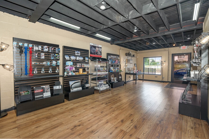 946 S Chapman St, Greensboro, NC à louer - Photo intérieure - Image 3 de 6