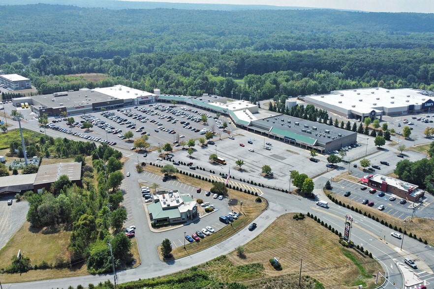 111 Hulst Dr, Matamoras, PA for lease - Building Photo - Image 2 of 18