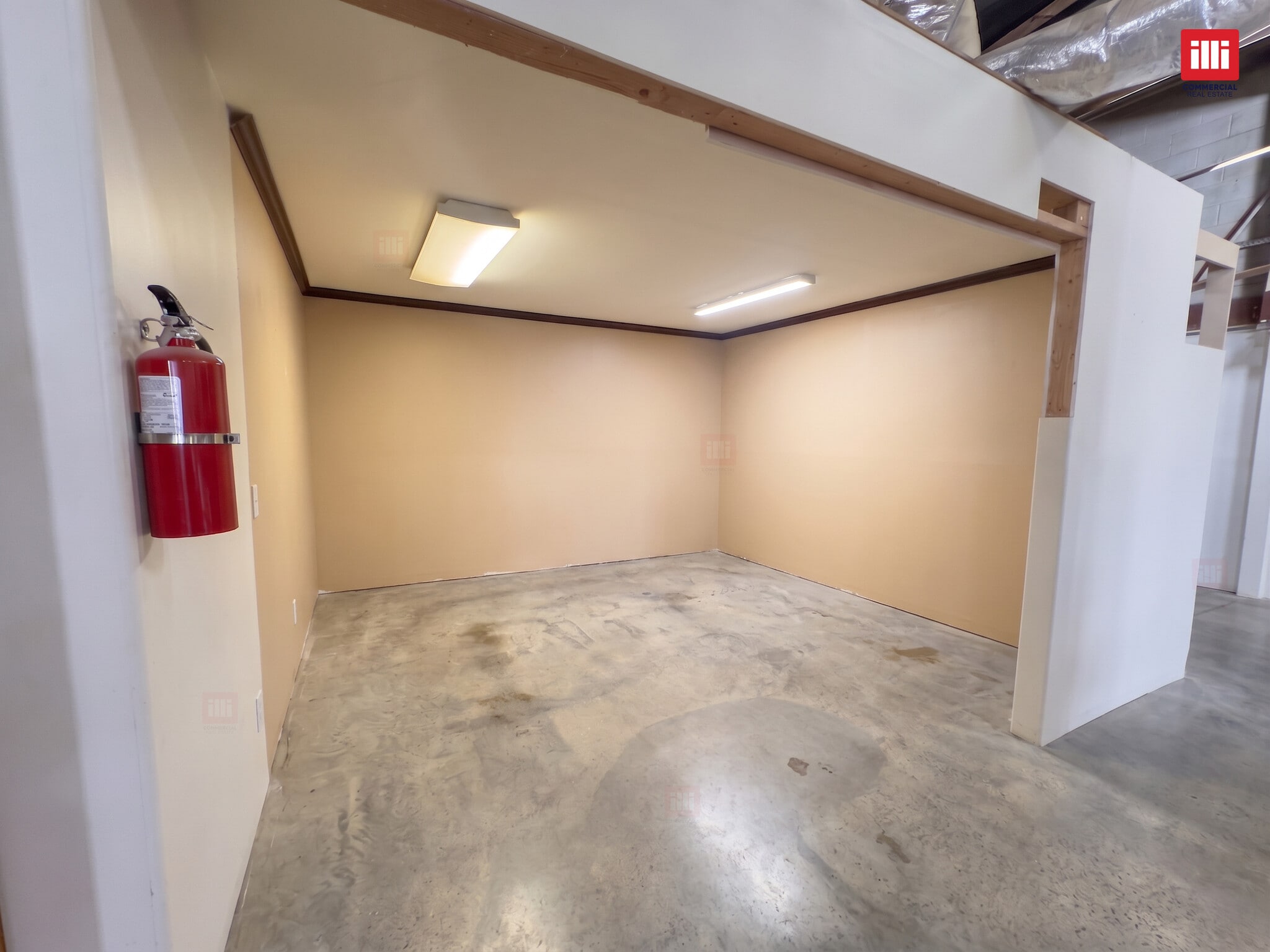 20600-20630 Lassen St, Chatsworth, CA for lease Interior Photo- Image 1 of 9