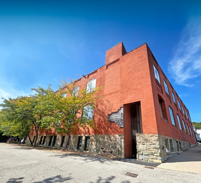 5231 Penn Ave, Pittsburgh, PA à louer - Photo du bâtiment - Image 1 de 4