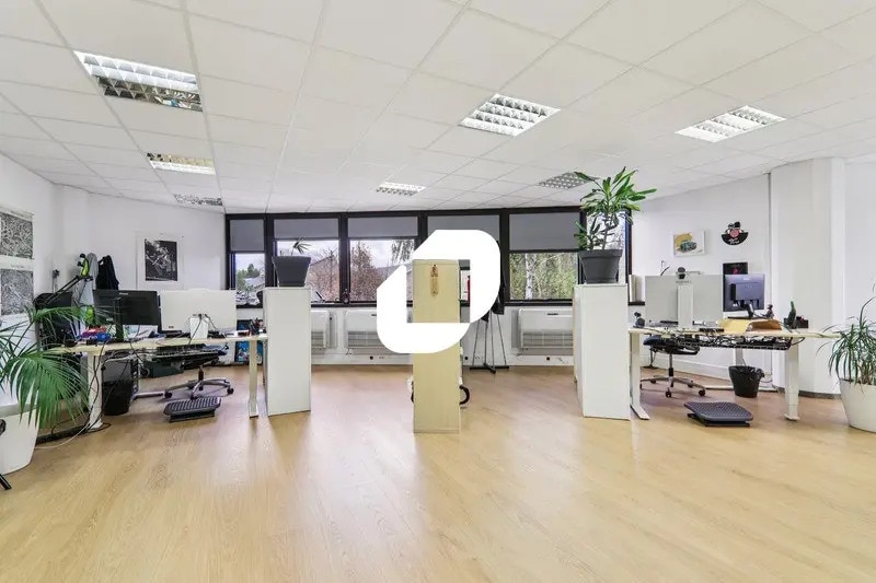Office in Argenteuil for sale Interior Photo- Image 1 of 15