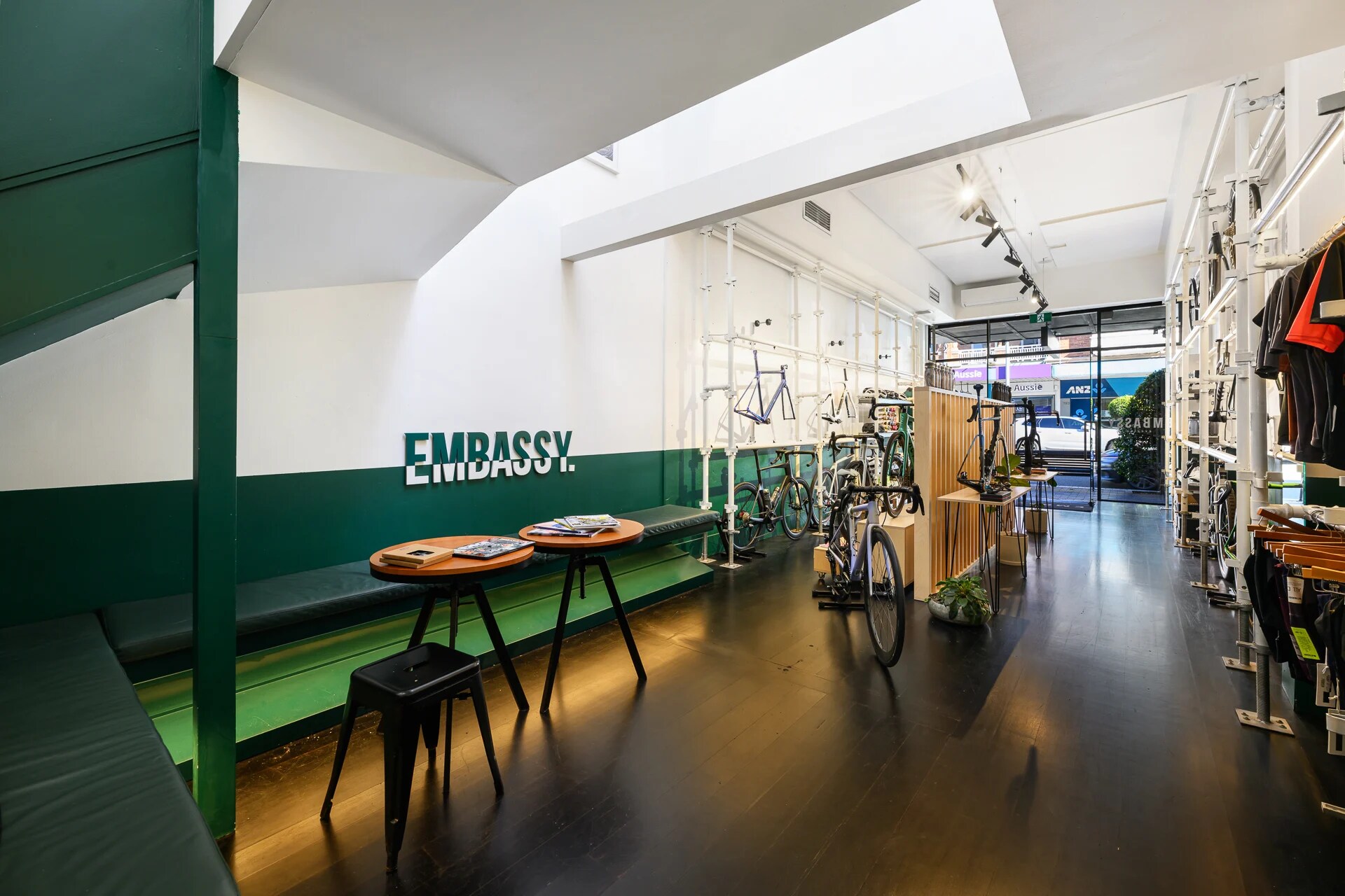 912 Military Rd, Mosman for lease Interior Photo- Image 1 of 2