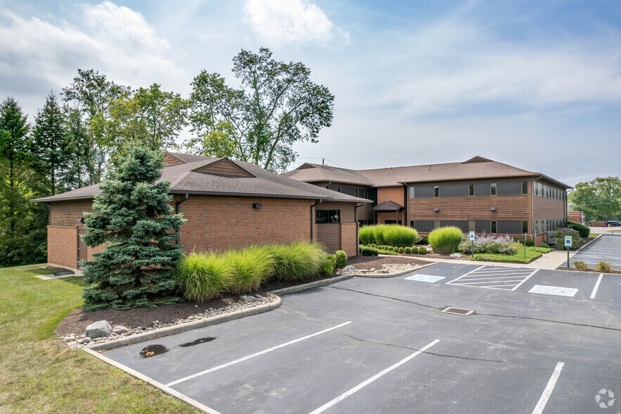 5692 Far Hills Ave, Kettering, OH à louer - Photo du bâtiment - Image 2 de 14