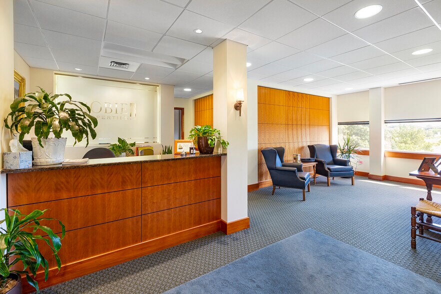 175 Andover St, Danvers, MA à louer - Photo intérieure - Image 2 de 6