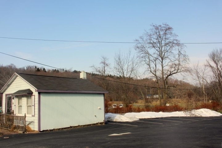 28 Wall St, Oxford, NJ à louer - Photo du bâtiment - Image 2 de 10