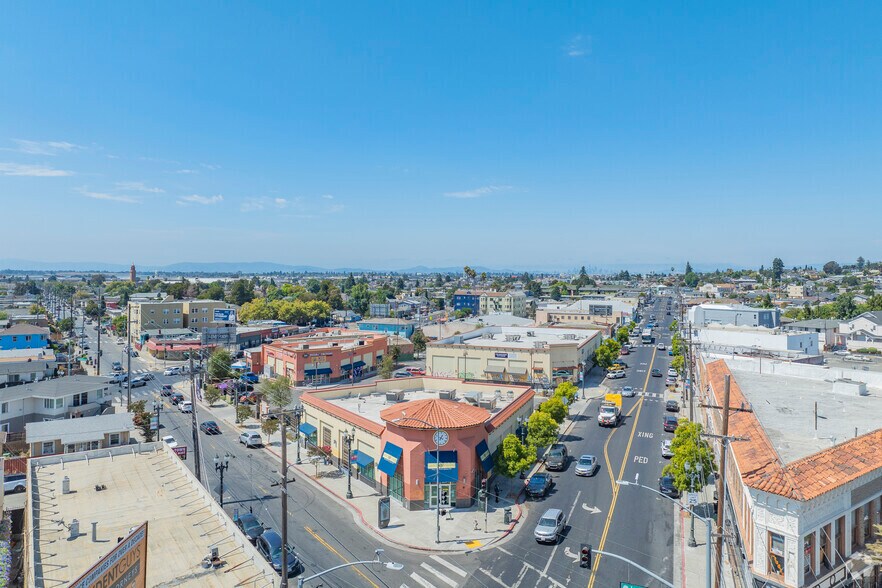 5859 Foothill Blvd, Oakland, CA for lease - Aerial - Image 2 of 9
