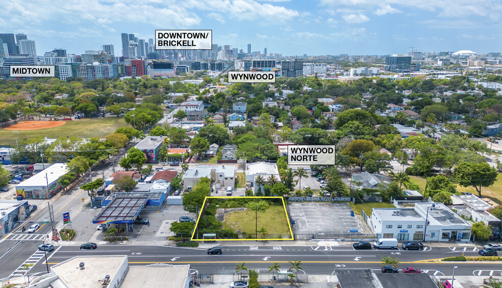 228-234 NW 36th St, Miami, FL à vendre - Photo du bâtiment - Image 2 de 6