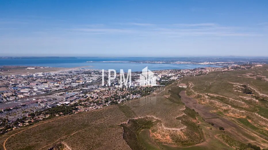 Retail in Vitrolles for lease - Aerial - Image 2 of 4
