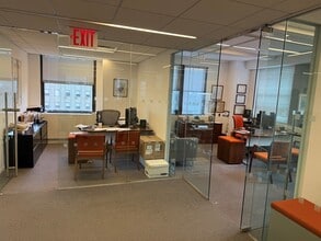 122 E 42nd St, New York, NY for lease Interior Photo- Image 2 of 6