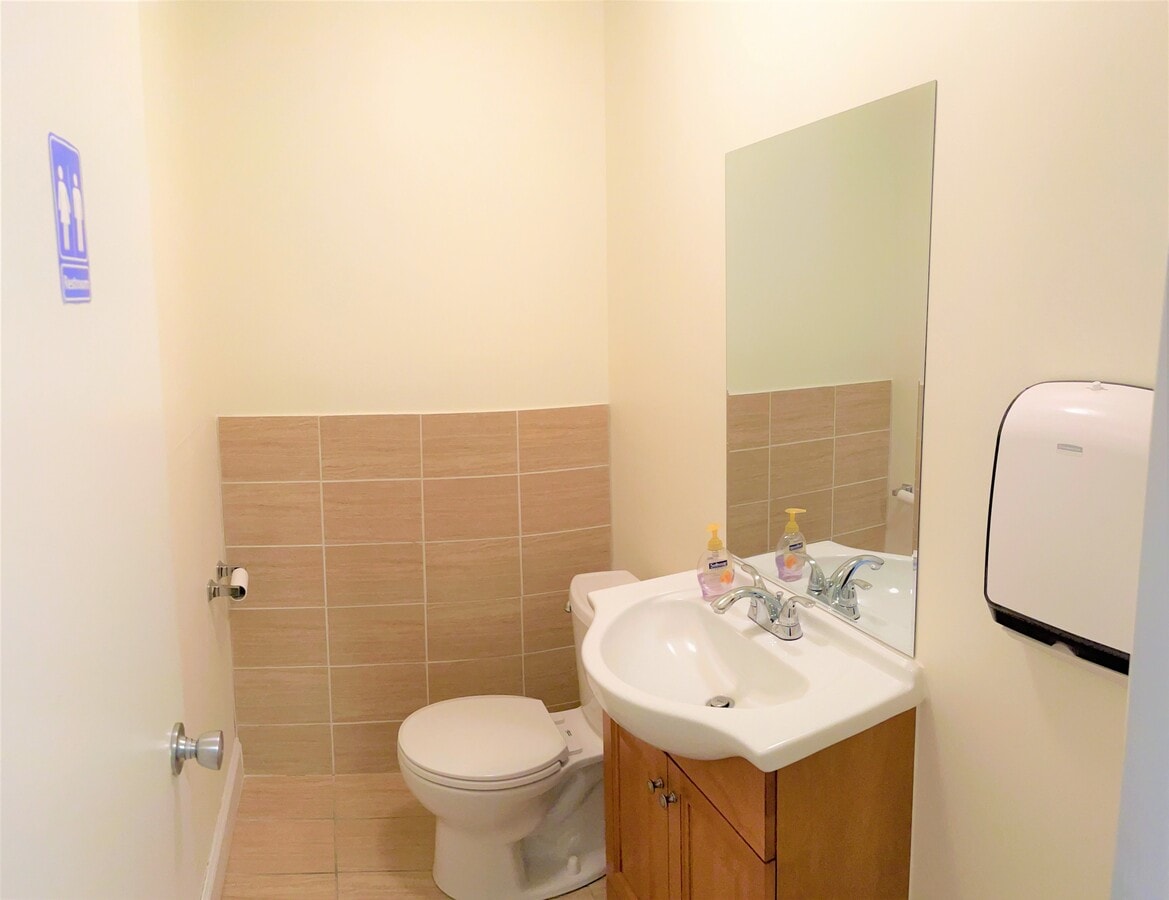 11125 Rockville Pike, Rockville, MD 20852 - Unit 999 - - Interior Photo - Image 1 of 5