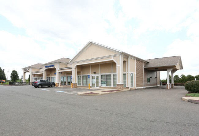 Plus de détails pour 137 Prospect Hill Rd, East Windsor, CT - Commerce de détail à louer