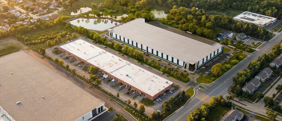 8000 S Lemont Rd, Woodridge, IL à vendre - Aérien - Image 2 de 3