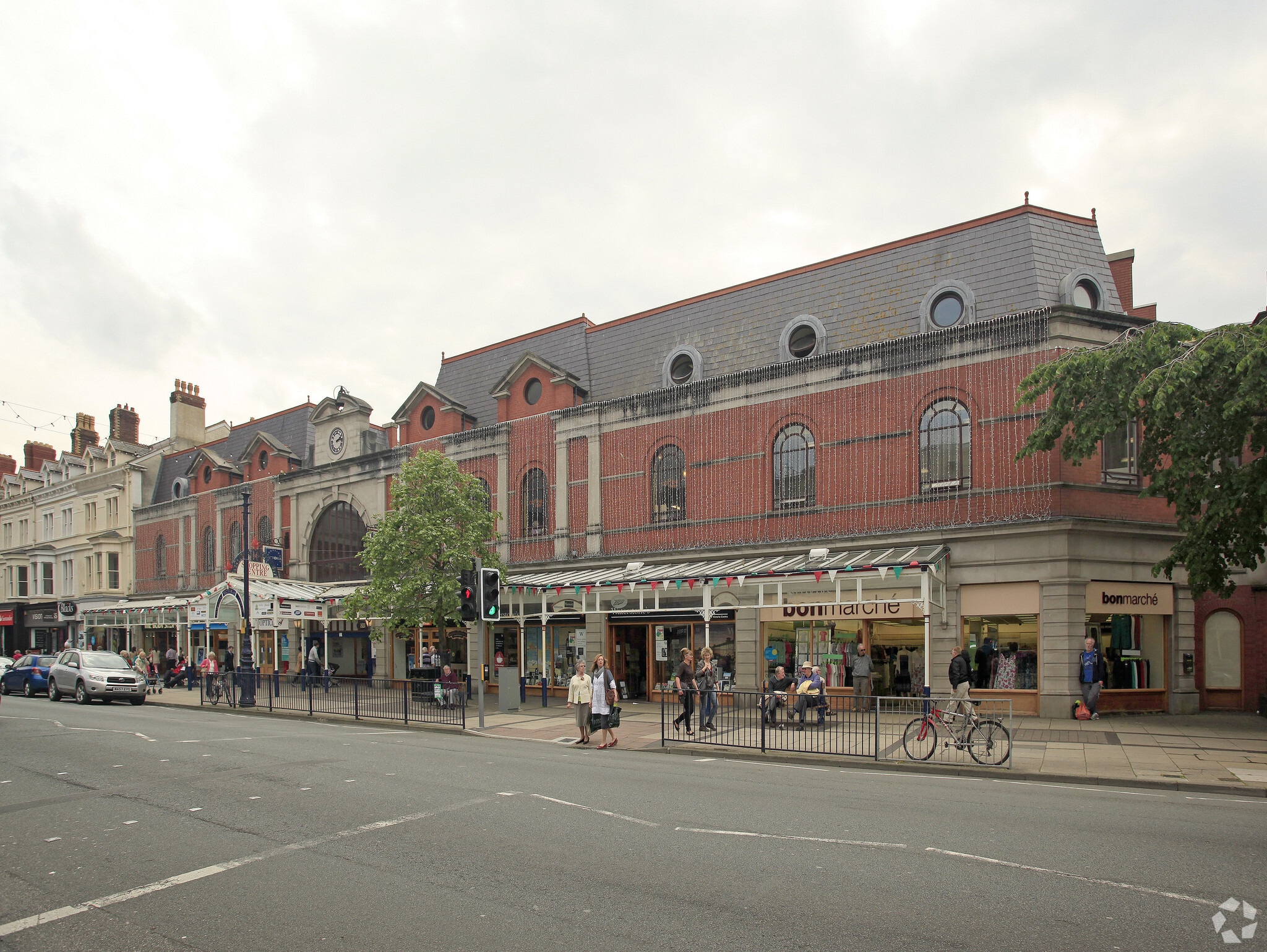 Mostyn St, Llandudno à louer Photo principale- Image 1 de 13