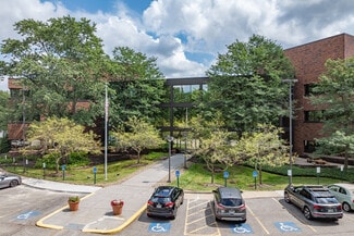 Plus de détails pour 6000 Parkland Blvd, Mayfield Heights, OH - Bureau à vendre