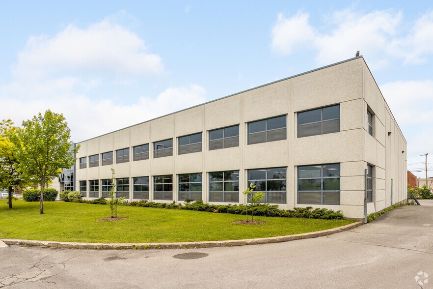 30 Rue Montrose, Dollard-des-Ormeaux, QC à vendre - Photo du bâtiment - Image 2 de 4