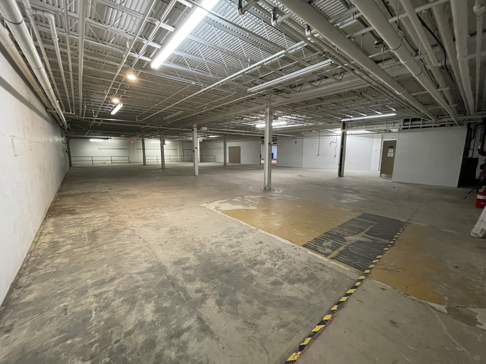 575 Boston Post Rd, Orange, CT for lease Interior Photo- Image 1 of 13