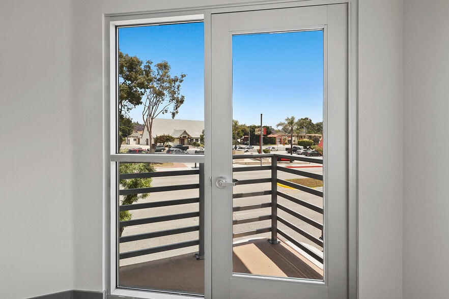 3019 W Beverly Blvd, Montebello, CA for lease - Building Photo - Image 3 of 13