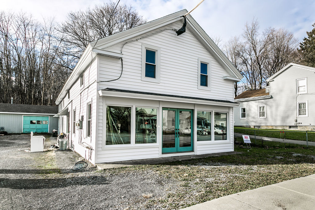 4527 South St, Jamesville, NY for sale Primary Photo- Image 1 of 44