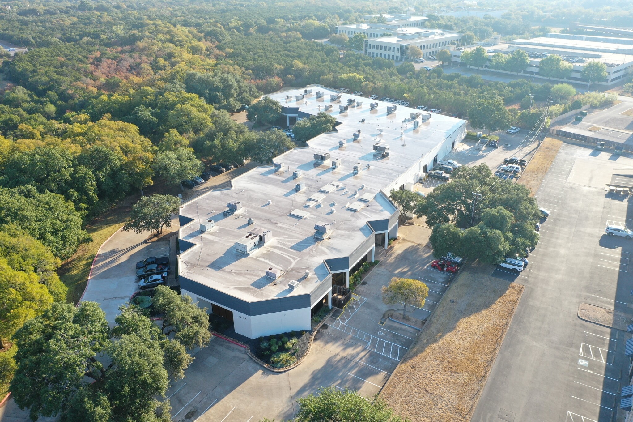 5321 Industrial Oaks Blvd, Austin, TX for lease Building Photo- Image 1 of 3