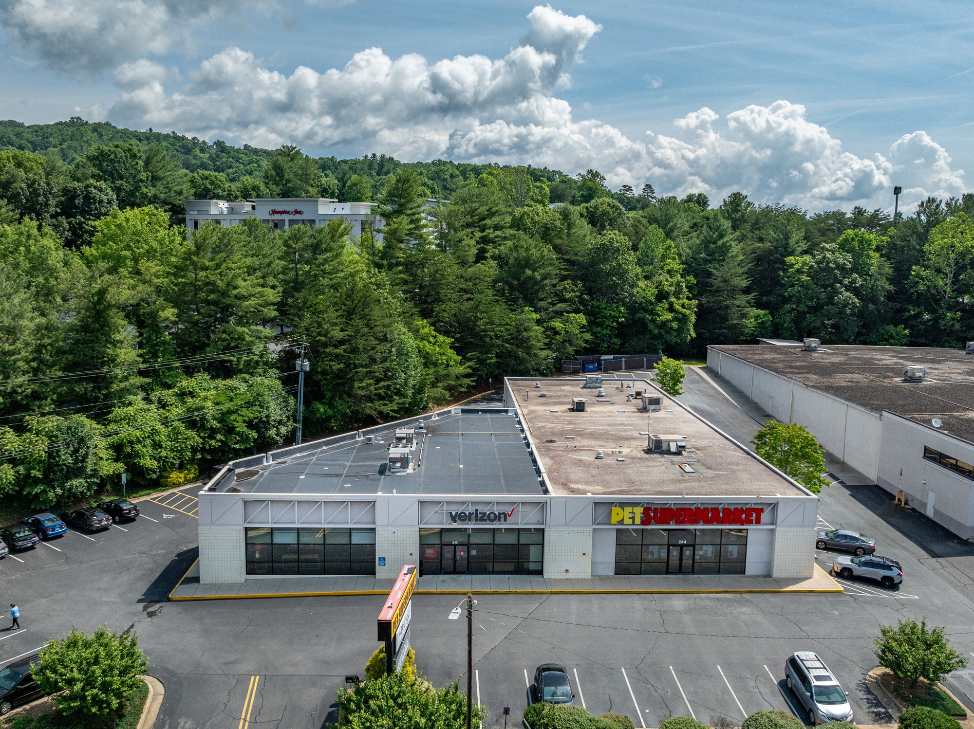 242-244 Tunnel Rd, Asheville, NC for lease Building Photo- Image 1 of 9