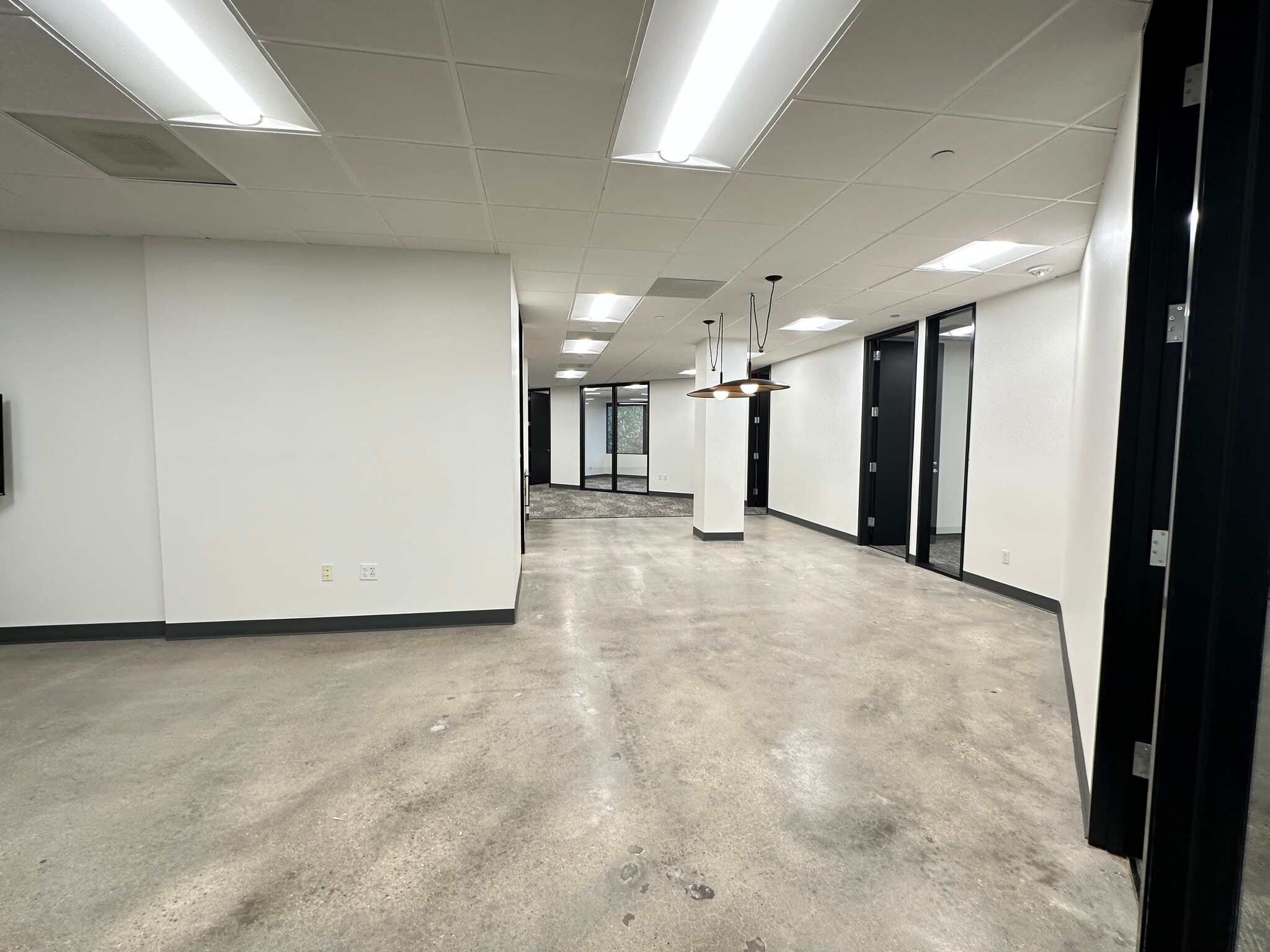 8911 N Capital Of Texas Hwy, Austin, TX à louer Photo intérieure- Image 1 de 8