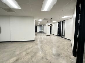 8911 N Capital Of Texas Hwy, Austin, TX à louer Photo intérieure- Image 1 de 8