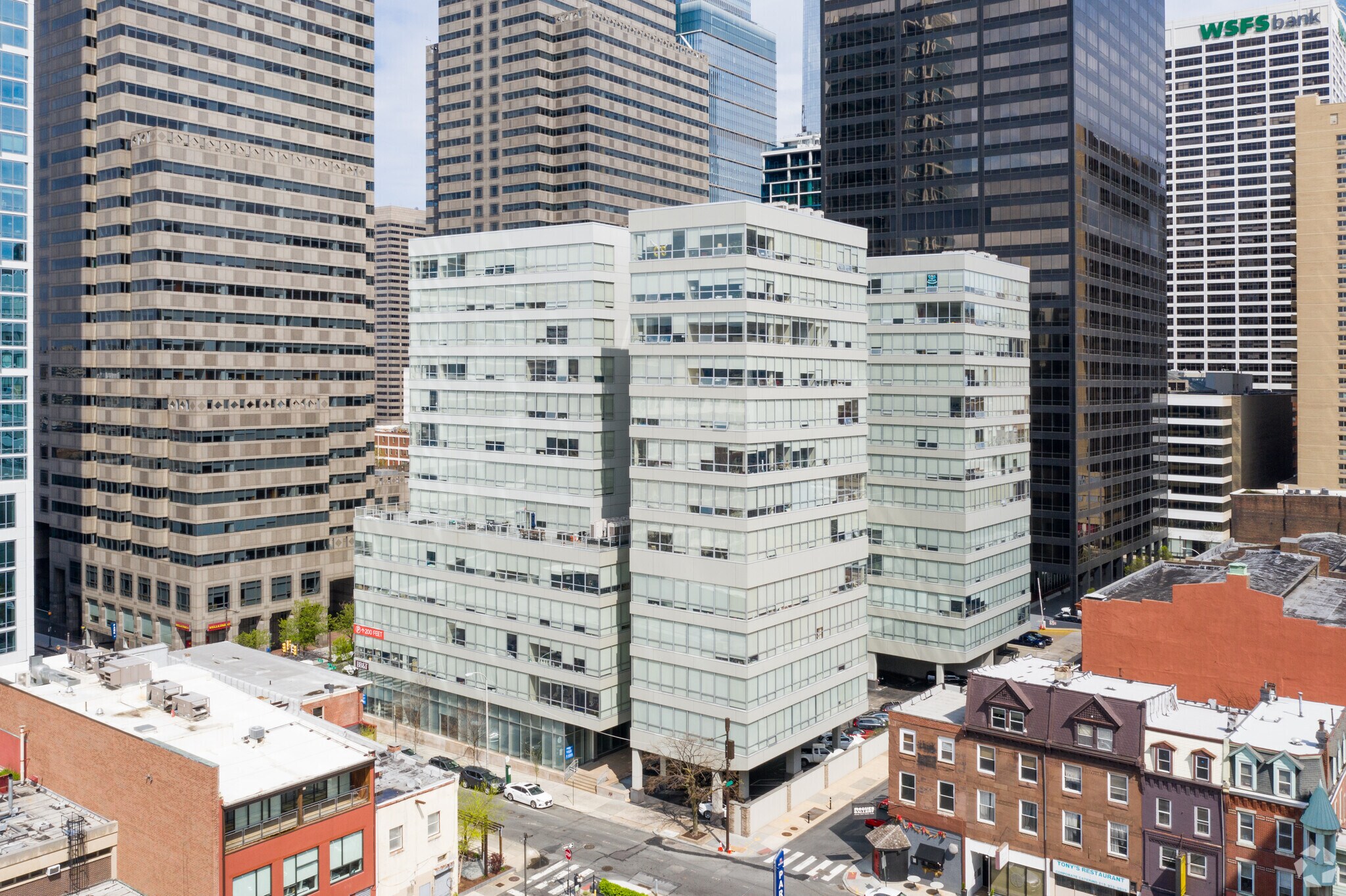 2040 Market St, Philadelphia, PA for lease Primary Photo- Image 1 of 8